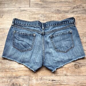 Old Navy Ultra Low Waist Denim Shorts Size 10 Light Wash Y2K Cutoff Shorts
